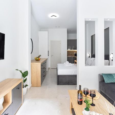 New Luxury Apartment In Downtown Thessaloniki Exterior photo
